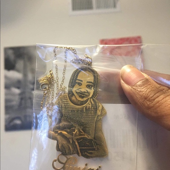 Selling custom necklaces - Picture 8 of 9